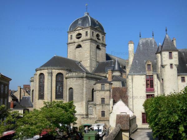 Villa Santa Maria Saint-Ouen-de-Mimbré Exterior foto